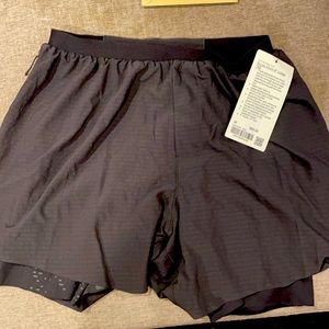 New Lulu surge short 6” lined *SE.